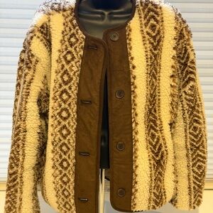Old Navy Brown and Cream Sherpa Teddy Jacket Women’s size Medium NWOT